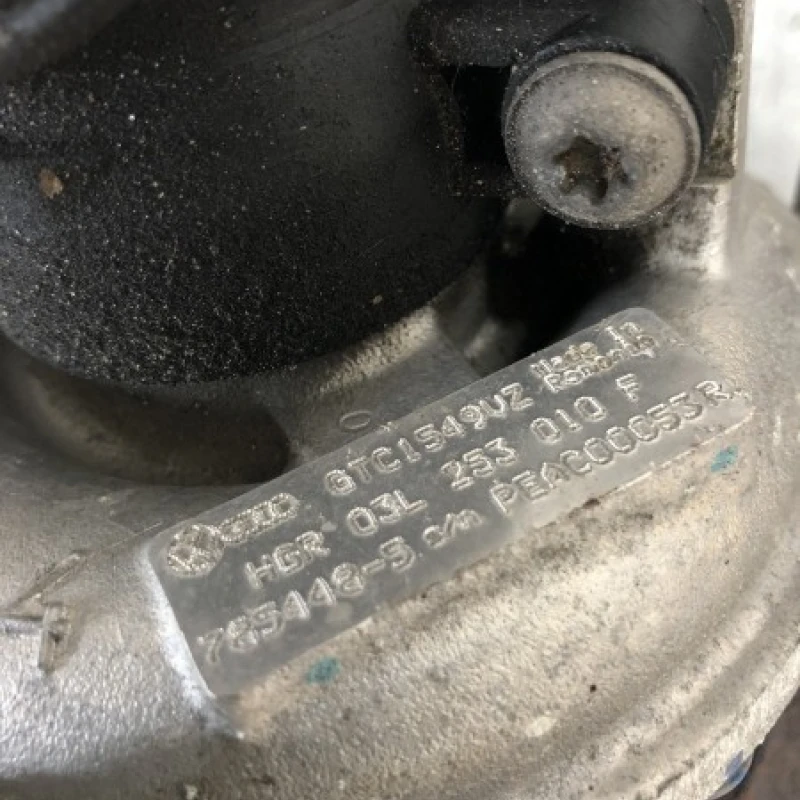 Turbosuflanta turbo turbina / Volkswagen Passat B7 2013 / Motor, racire si evacuare