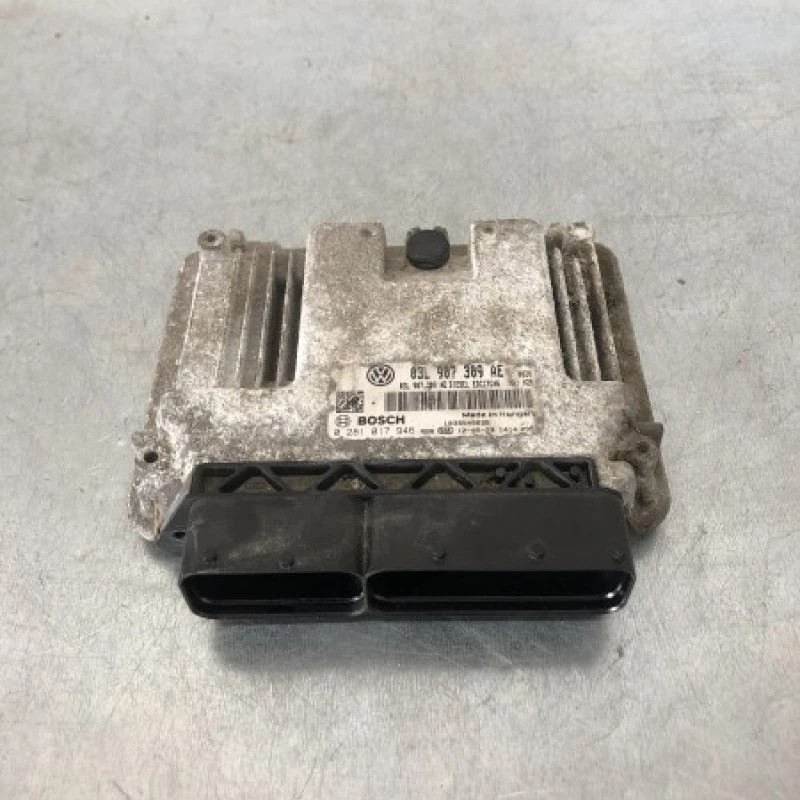 Calculator motor ecu Volkswagen Passat B7 2013