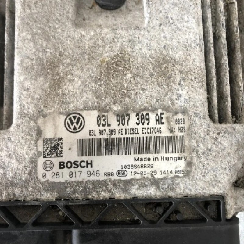 Calculator motor ecu / Volkswagen Passat B7 2013 / Audio si electronice