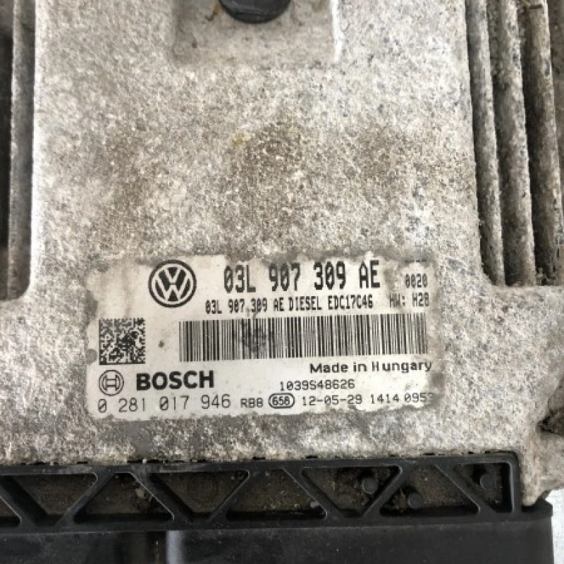 Calculator motor ecu / Volkswagen Passat B7 2013 / Audio si electronice