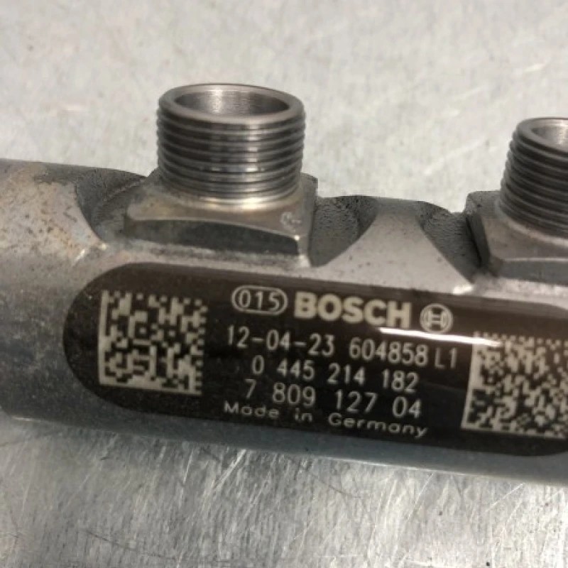 Rampa injectoare cu senzor BMW Seria 3 E91 LCI 2012