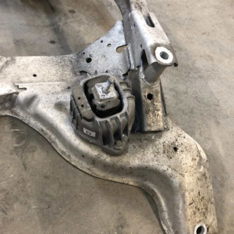 Jug motor / BMW Seria 3 E91 2012 / Caroserie, oglinzi si faruri