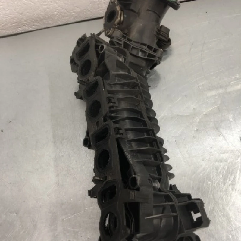 Galerie de admisie / BMW Seria 3 E91 2012 / Motor, racire si evacuare