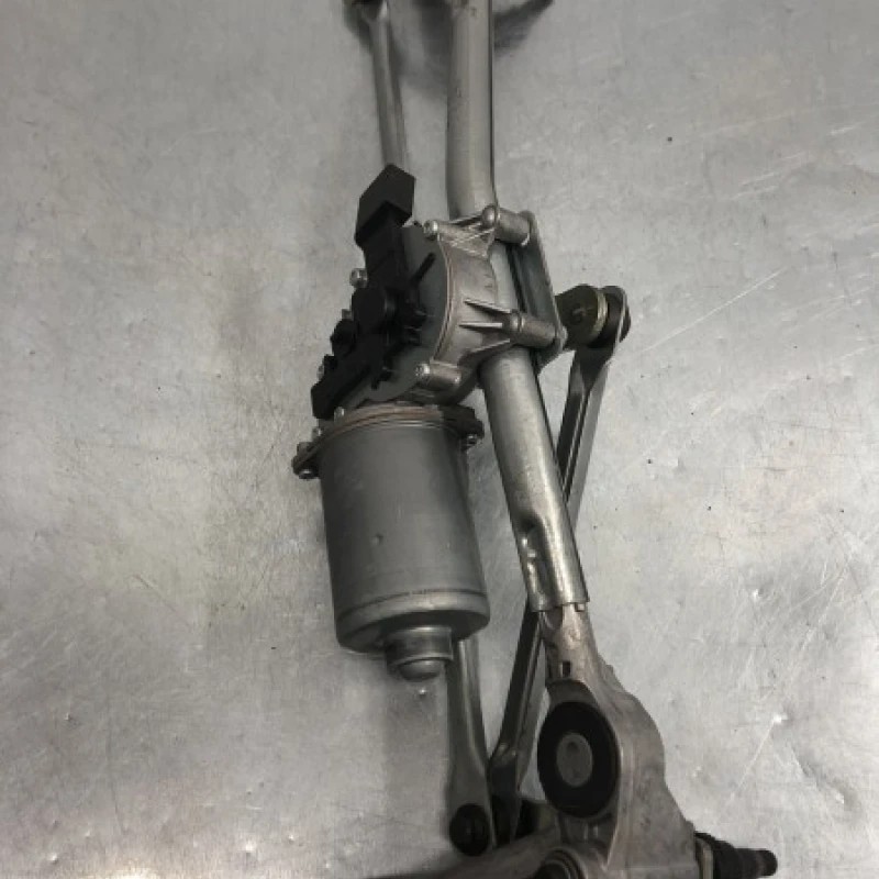 Ansamblu stergatoare cu motoras / BMW Seria 3 E91 LCI 2011 / Caroserie, oglinzi si faruri