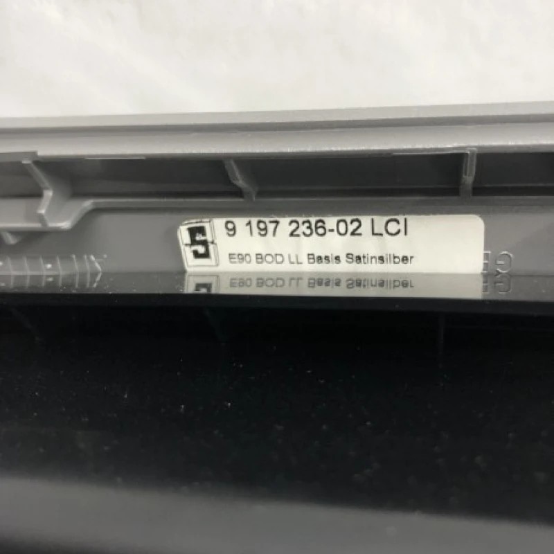 Ornament trim schimbator / BMW Seria 3 E91 LCI 2011 / Interior