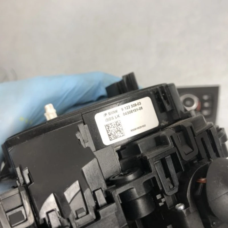 Spira volan cu manete / BMW Seria 3 E91 LCI 2011 / Audio si electronice