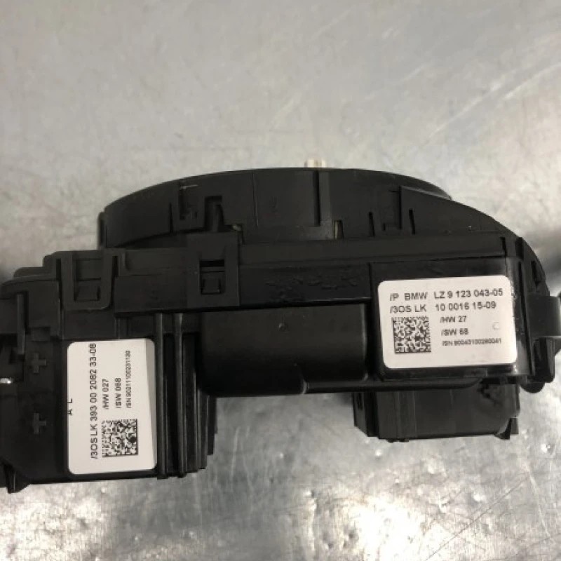 Spira volan cu manete / BMW Seria 3 E91 LCI 2011 / Audio si electronice
