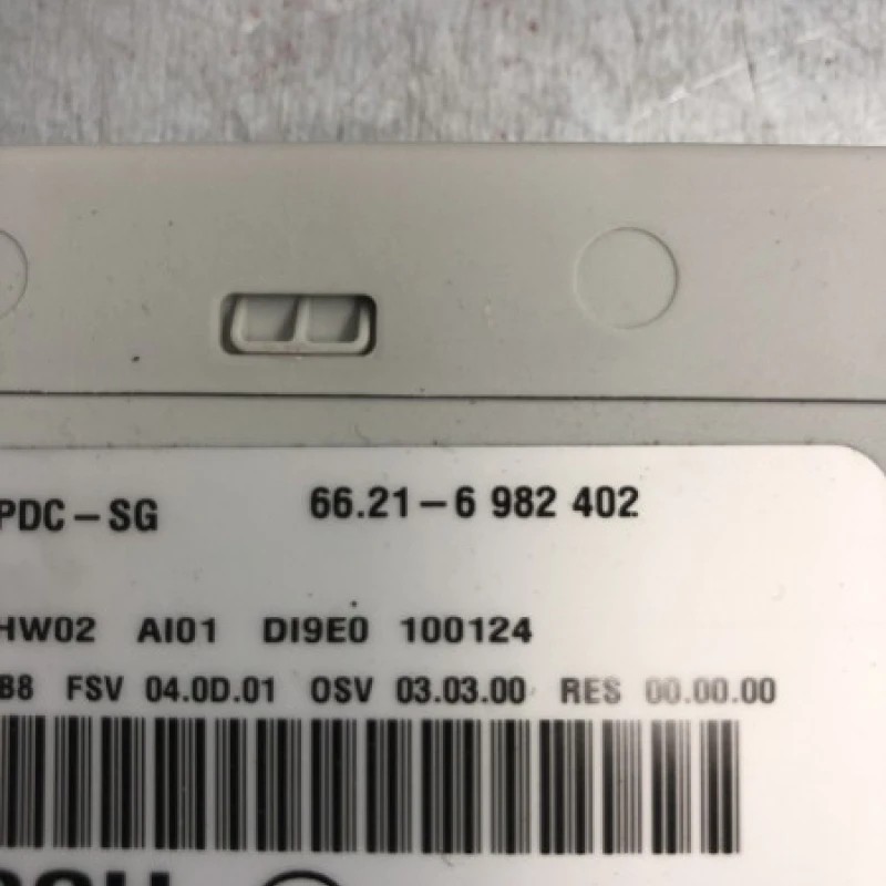 Modul PDC senzori parcare / BMW Seria 3 E91 LCI 2011 / Audio si electronice