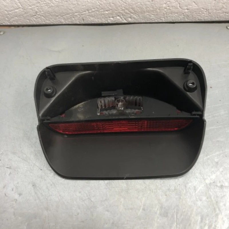 Stop frana suplimentar / Dacia Sandero Sandero B90 2016 / Caroserie, oglinzi si faruri