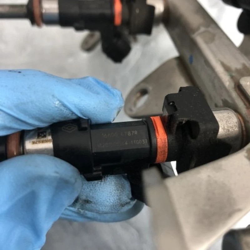 Injector / Dacia Sandero Sandero B90 2016 / Motor, racire si evacuare