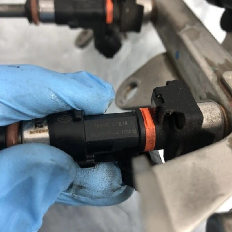 Injector / Dacia Sandero Sandero B90 2016 / Motor, racire si evacuare