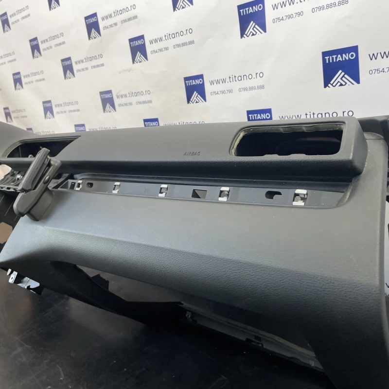 Plansa bord / Volkswagen Passat B7 2013 / Interior