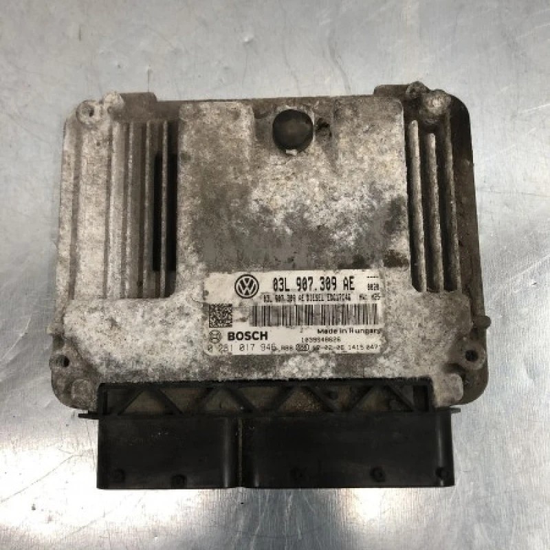 Calculator motor ecu Volkswagen Passat B7 2012