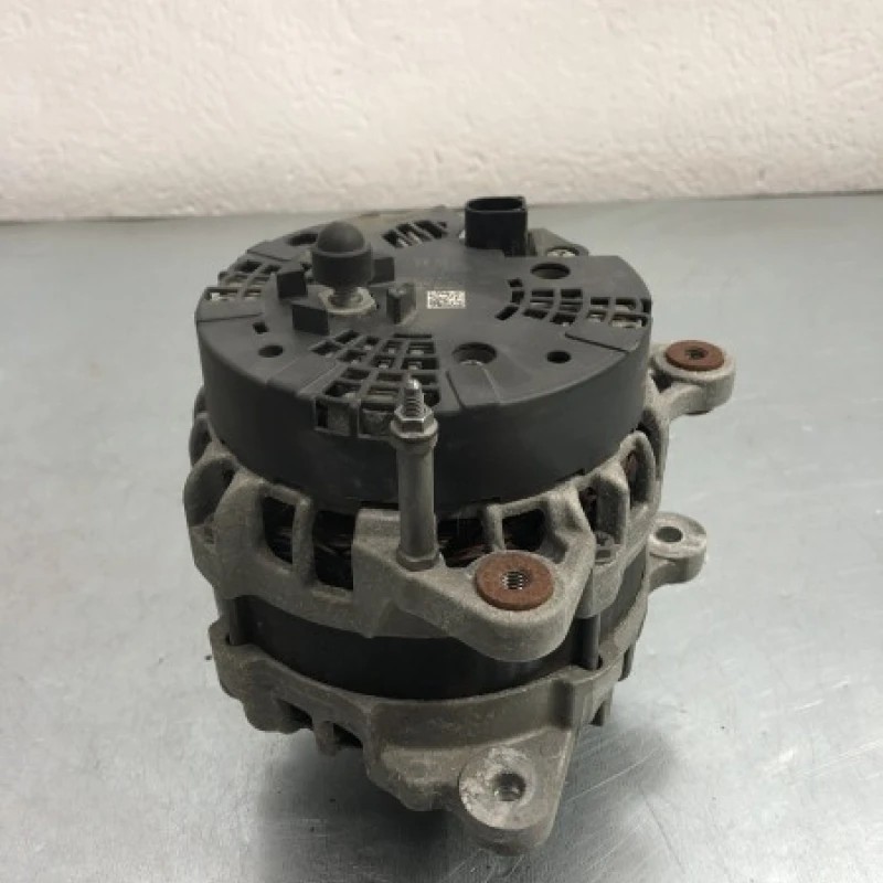 Alternator Volkswagen Passat B7 2012