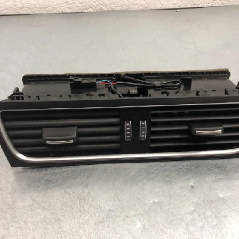 Grila aer bord / Audi A4 B8 facelift 2014 / Interior
