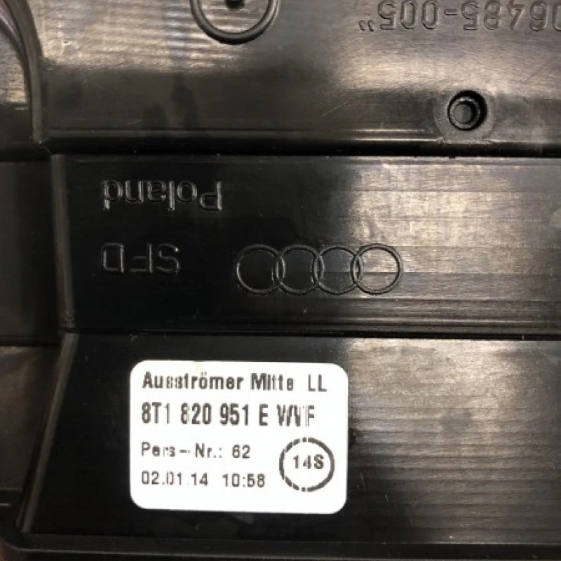 Grila aer bord / Audi A4 B8 facelift 2014 / Interior