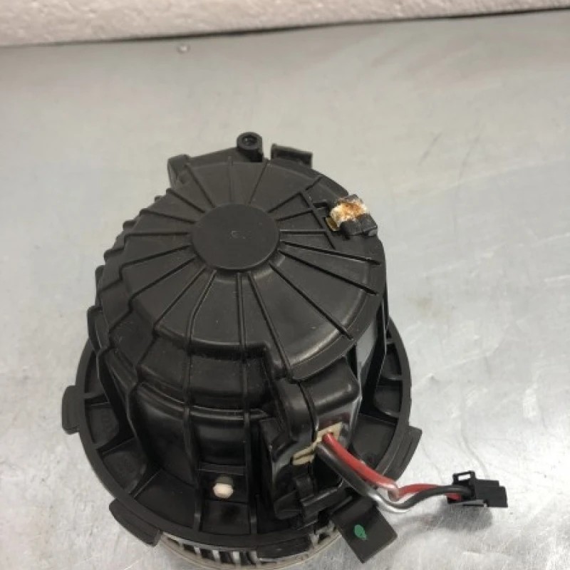 Ventilator aeroterma bord / Audi A4 B8 facelift 2014 / Climatizare