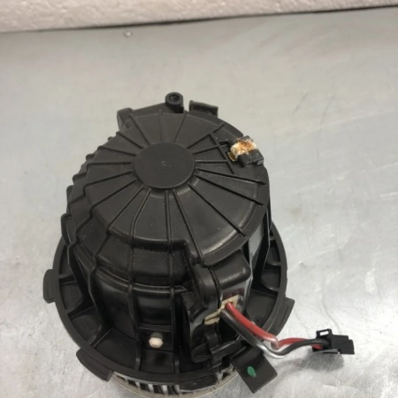Ventilator aeroterma bord / Audi A4 B8 facelift 2014 / Climatizare