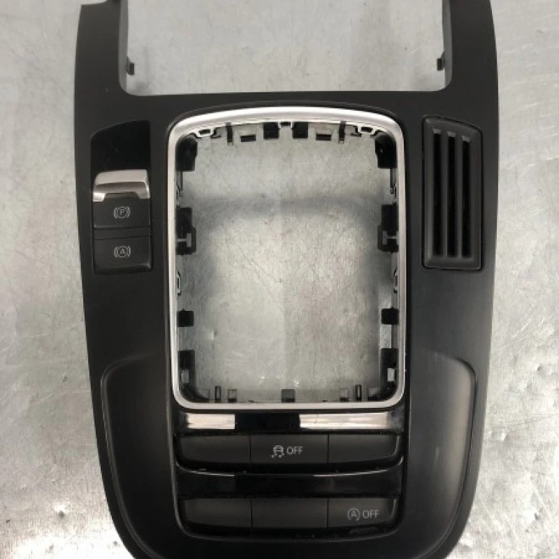 Ornament trim schimbator Audi A4 B8 facelift 2014