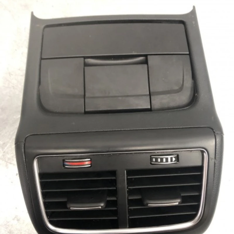 Grila ventilatie aer spate Audi 