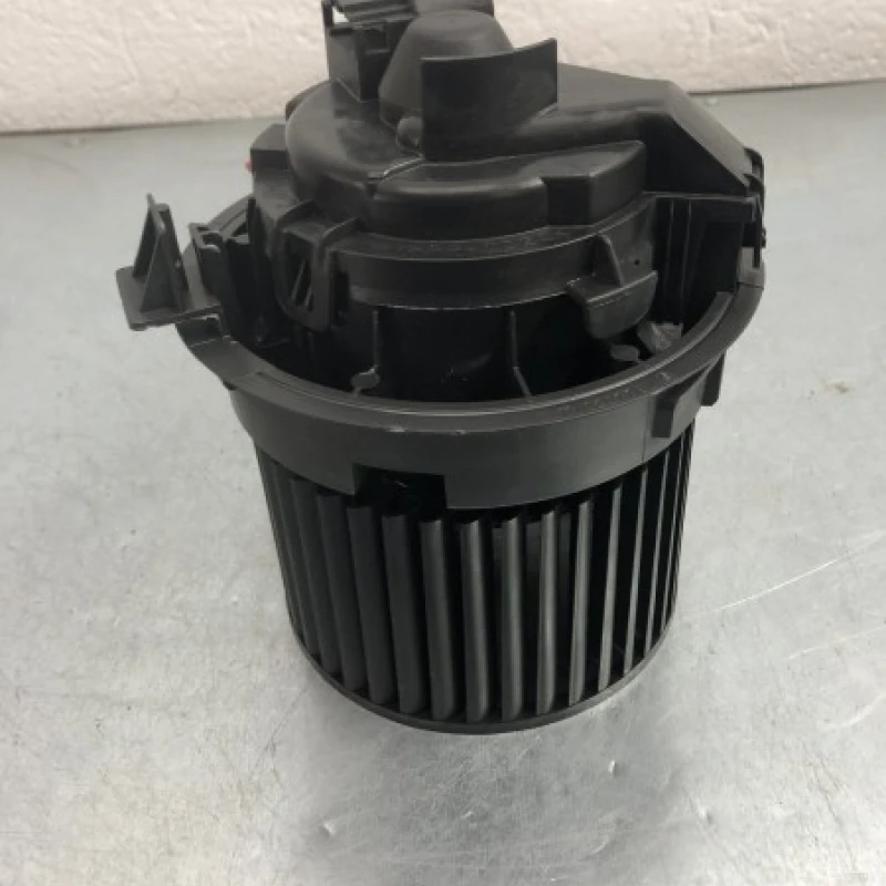 Ventilator aeroterma bord / Dacia Sandero Sandero B90 2016 / Climatizare