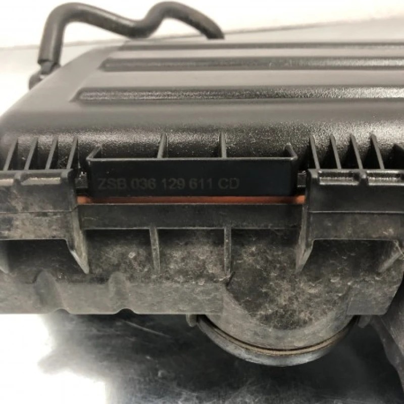 Carcasa filtru aer / Volkswagen Polo 6R 2010 / Motor, racire si evacuare