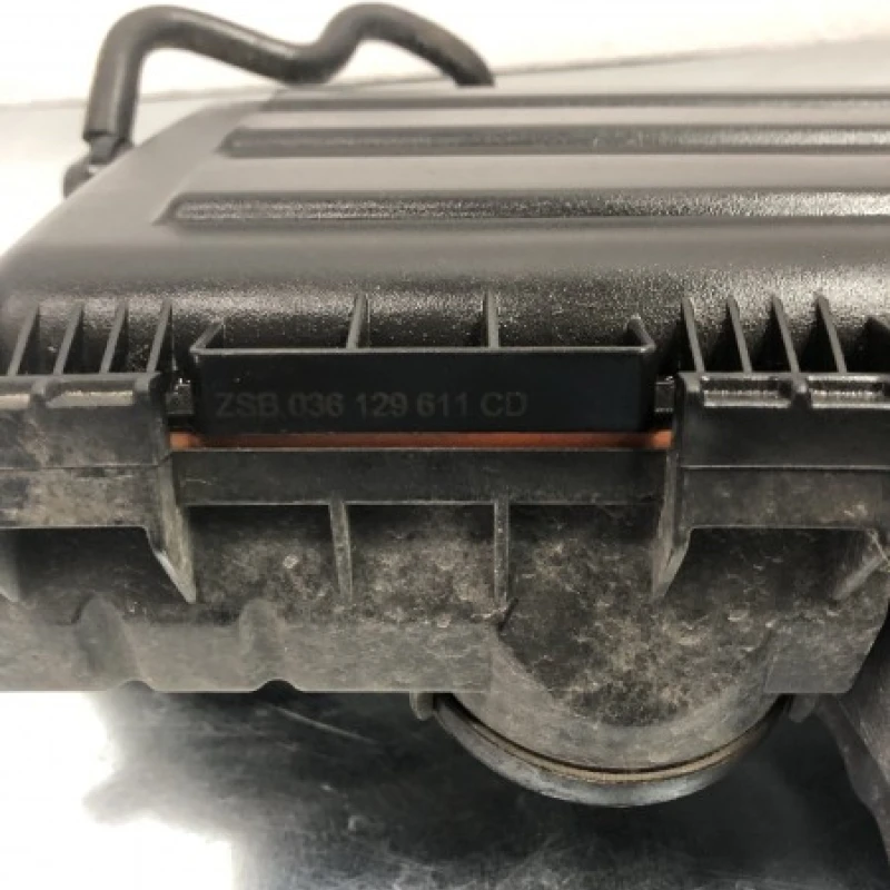 Carcasa filtru aer / Volkswagen Polo 6R 2010 / Motor, racire si evacuare
