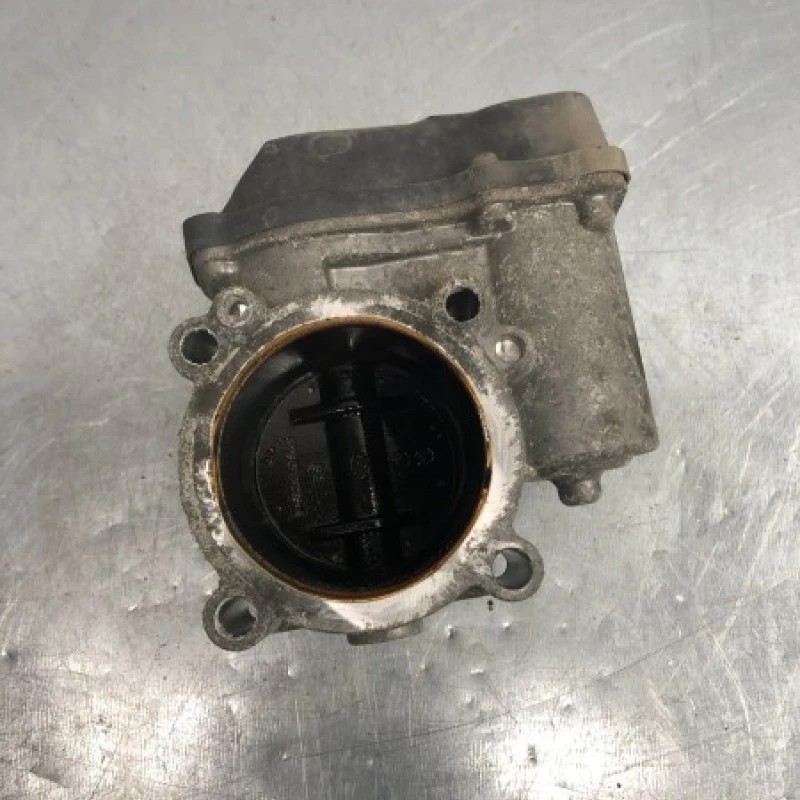 Clapeta de acceleratie / Volkswagen Polo 6R 2010 / Motor, racire si evacuare
