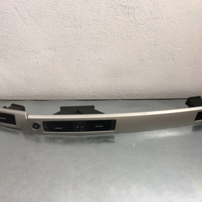 Grila aer bord BMW 