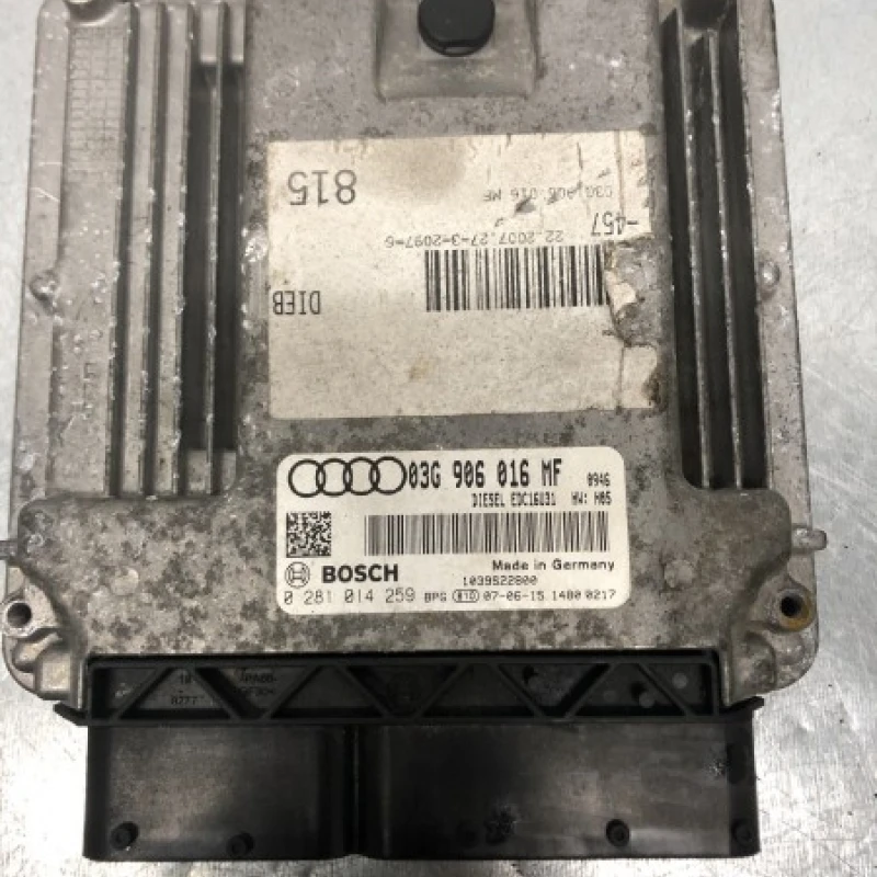 Calculator motor ecu Audi 