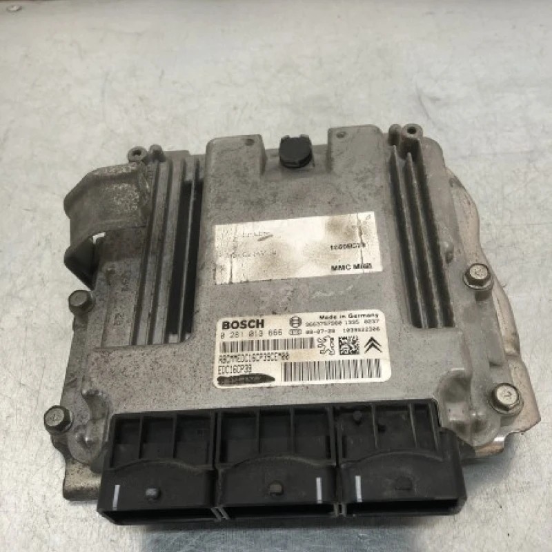 Calculator motor ecu / Mitsubishi Outlander Outlander 2011 / Audio si electronice