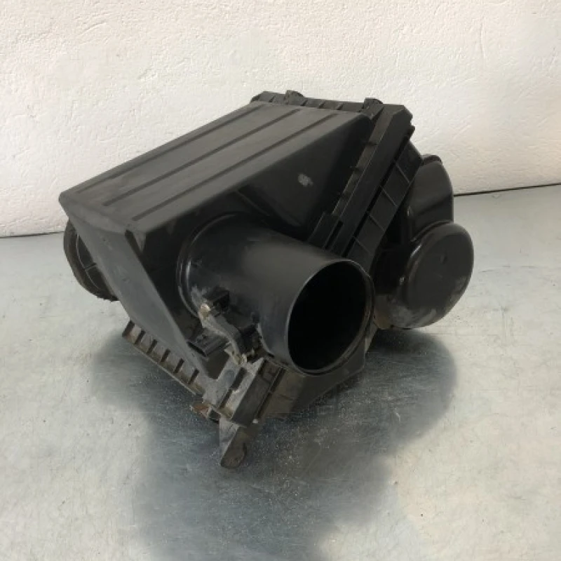 Carcasa filtru aer / Nissan   2009 / Motor, racire si evacuare