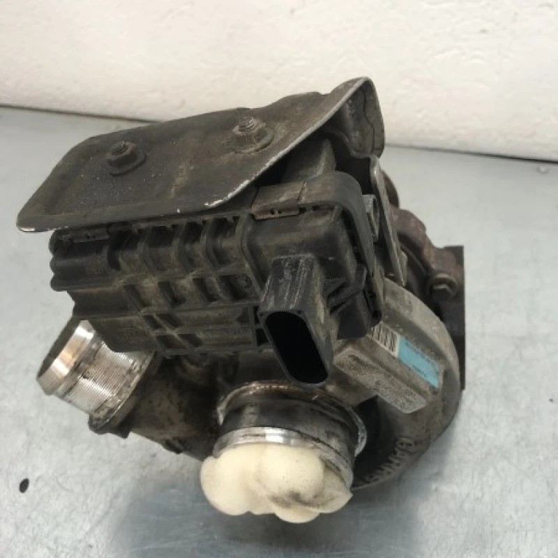 Turbosuflanta turbo turbina / Mitsubishi Outlander Outlander 2011 / Motor, racire si evacuare