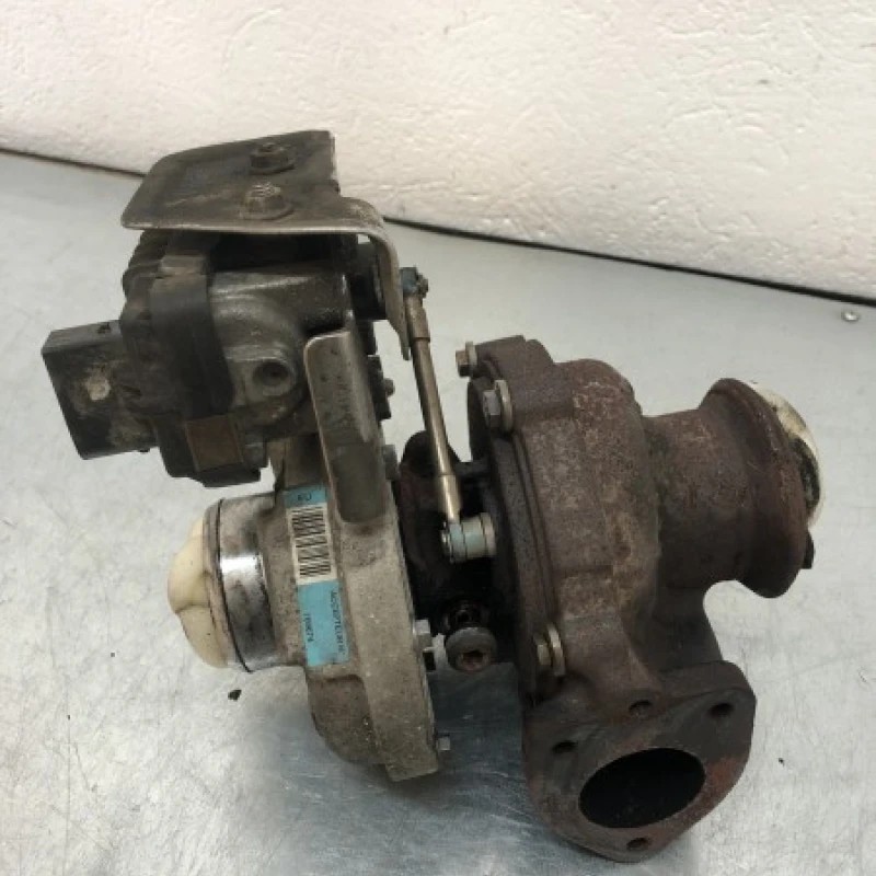 Turbosuflanta turbo turbina / Mitsubishi Outlander Outlander 2011 / Motor, racire si evacuare