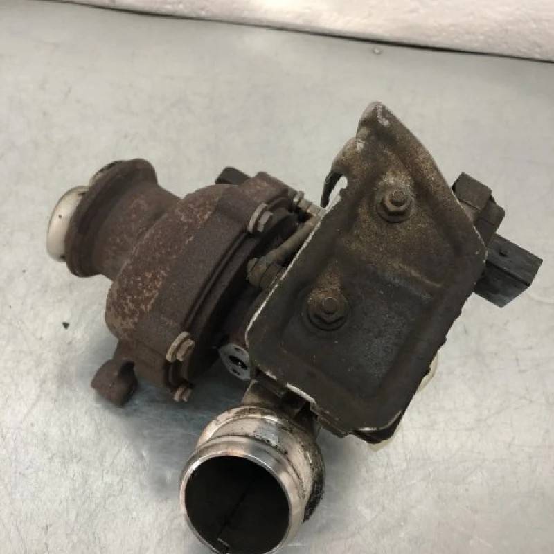 Turbosuflanta turbo turbina / Mitsubishi Outlander Outlander 2011 / Motor, racire si evacuare