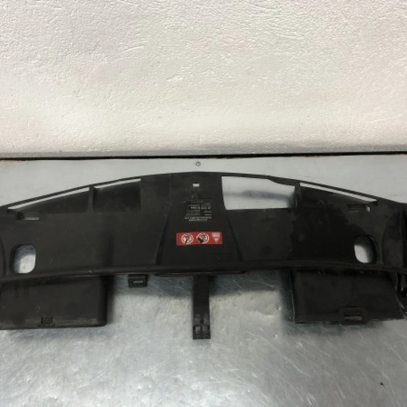 Capac radiatoare / Mercedes-Benz E Class W212 2010 / Caroserie, oglinzi si faruri