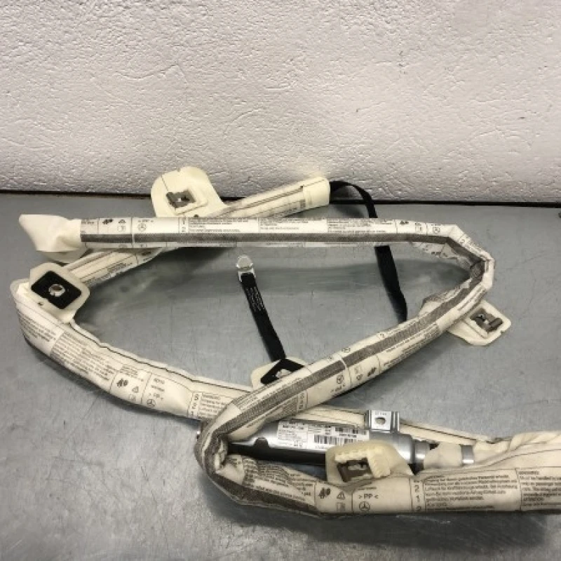 Airbag cortina dreapta Mercedes-Benz 