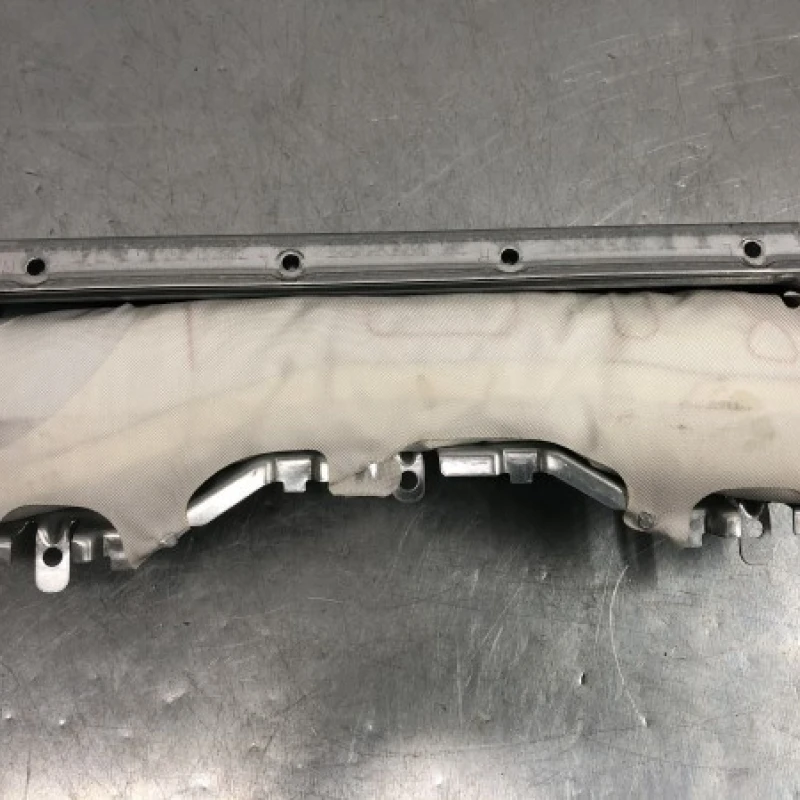 Airbag genunchi Mercedes-Benz 