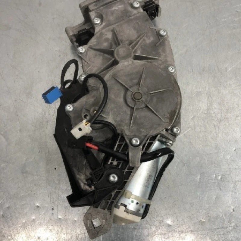 Motor deschidere haion / Mercedes-Benz E Class W212 2010 / Caroserie, oglinzi si faruri