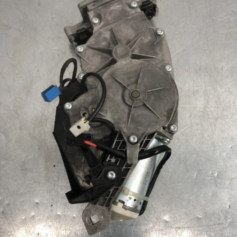 Motor deschidere haion / Mercedes-Benz E Class W212 2010 / Caroserie, oglinzi si faruri