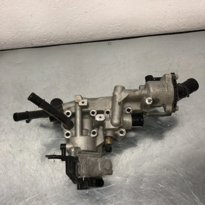 EGR / Kia Sorento Sorento 2013 / Motor, racire si evacuare