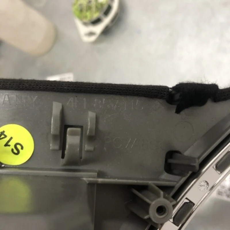 Ornament trim ceas bord / Audi A6 C6 2008 / Interior