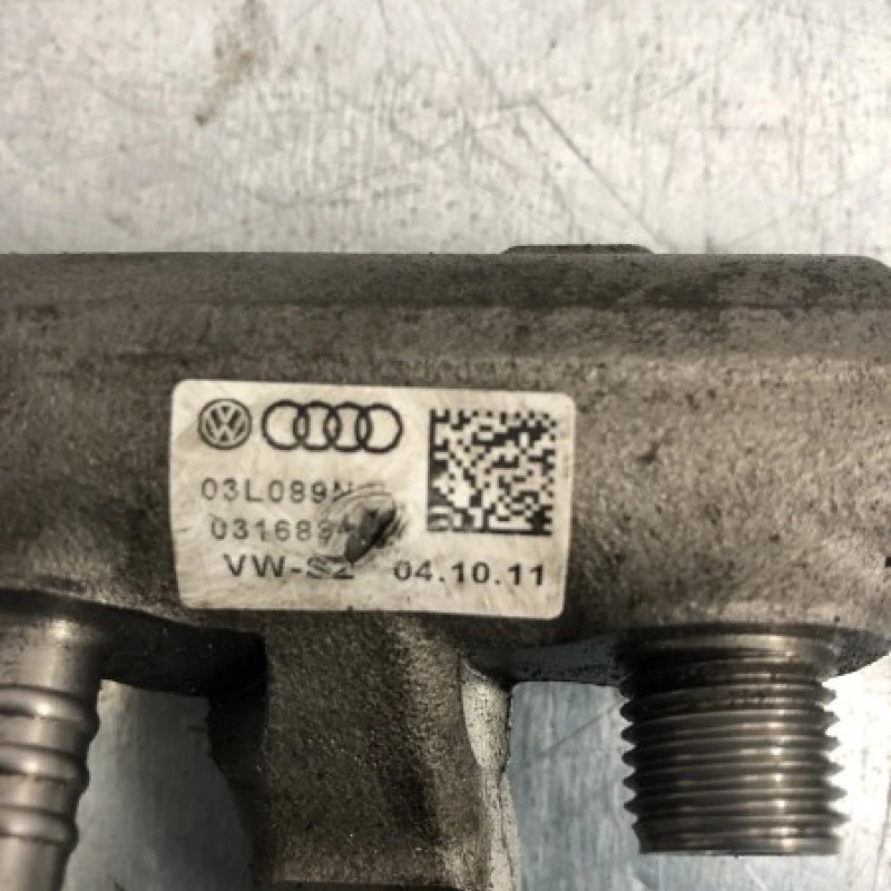 Rampa injectoare cu senzor / Volkswagen Passat B7 2012 / Motor, racire si evacuare
