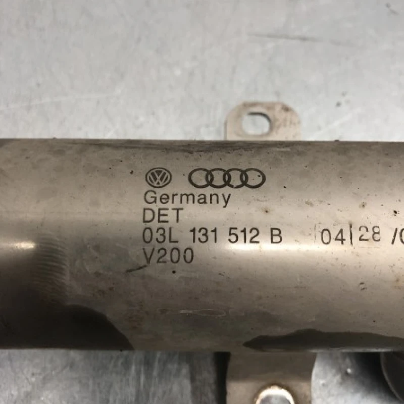 Racitor gaze egr / Volkswagen Passat B6 2010 / Motor, racire si evacuare