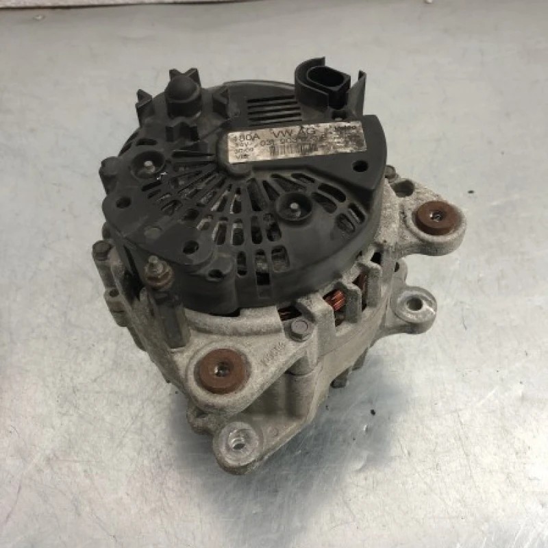 Alternator Volkswagen Passat B6 2010