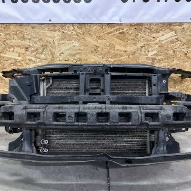 Trager complet cu radiatoare si armatura / Volkswagen Passat B6 2010 / Caroserie, oglinzi si faruri