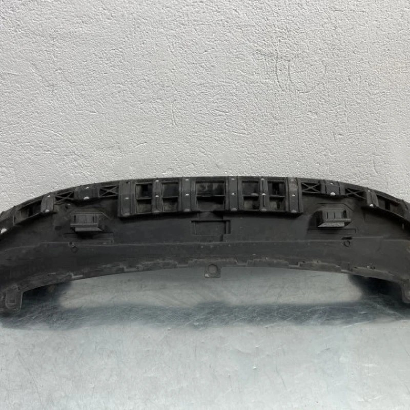 Scut radiatoare / Ford Fiesta MK6 2011 / Caroserie, oglinzi si faruri