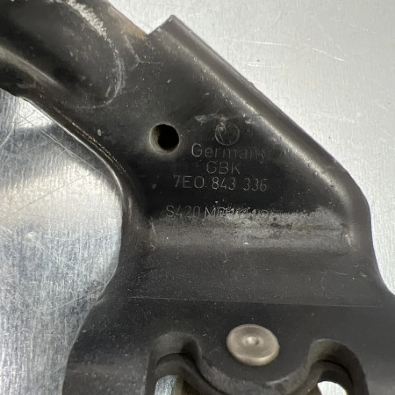 Balamale usa dreapta spate / Volkswagen T5 Transporter 2011 / Caroserie, oglinzi si faruri