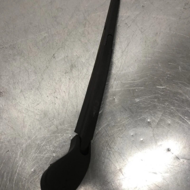 Brat stergator haion / Ford Focus MK3 2011 / Caroserie, oglinzi si faruri