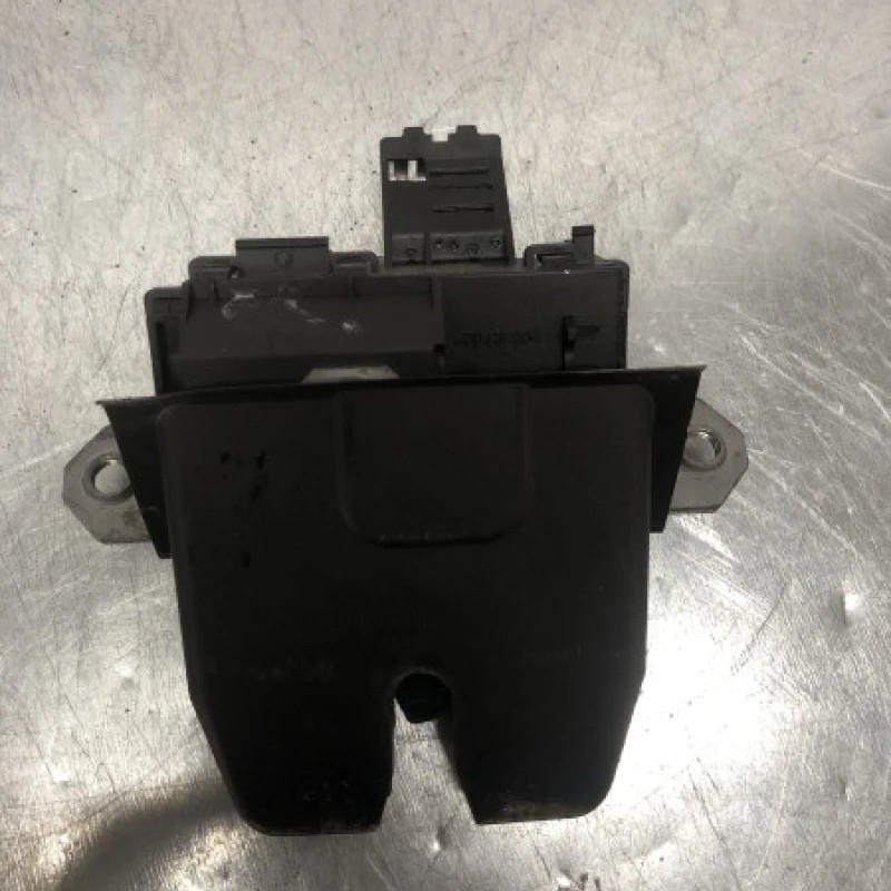 Motoras inchidere haion / Ford Focus MK3 2011 / Caroserie, oglinzi si faruri